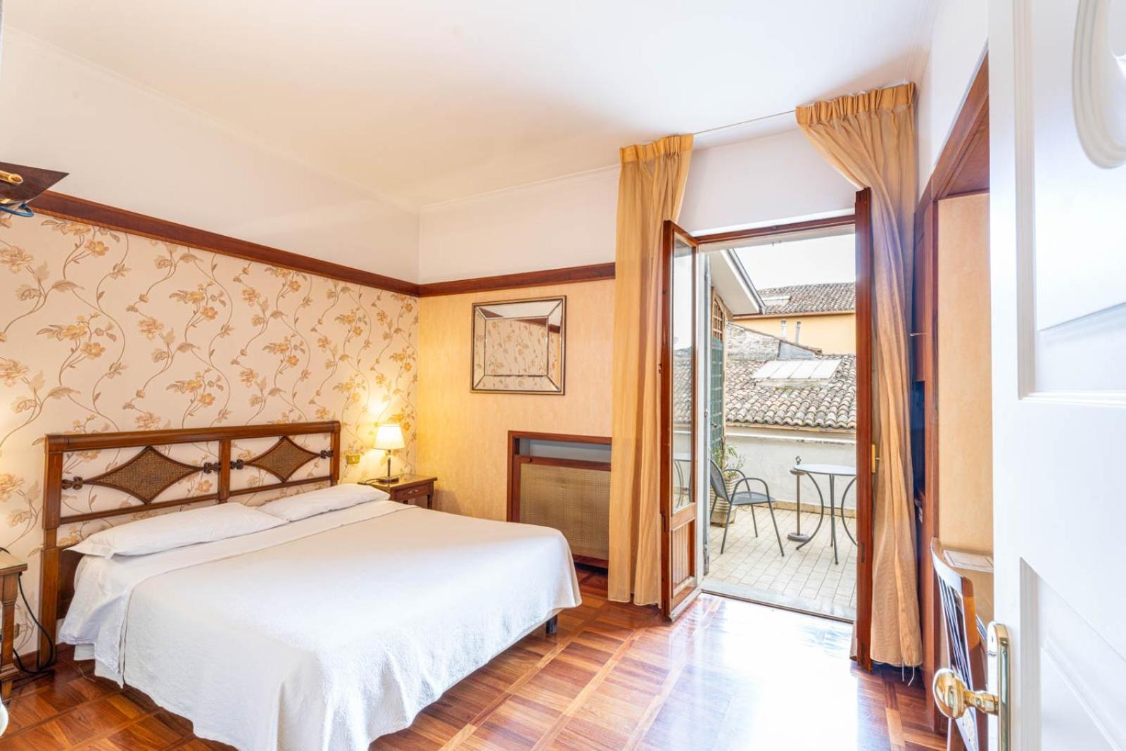 Hotel&Ristorante Miramonti Palazzo Storico Риети Экстерьер фото